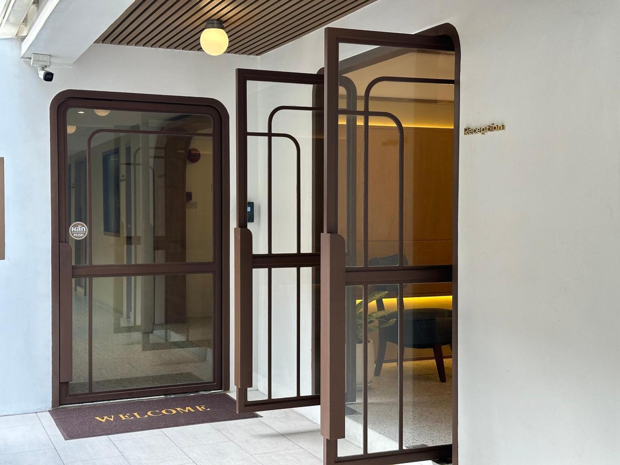 Parcel Hotel Bangkok Exterior photo